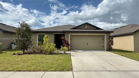 1012 Wynnmere Walk Ave