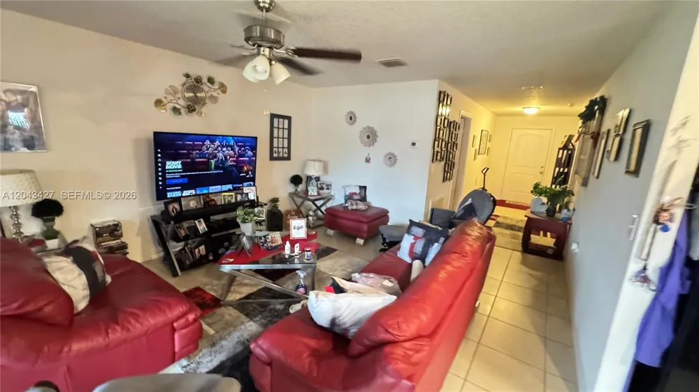 1012 Wynnmere Walk Ave Other City - In The State Of Florida, FL 33570