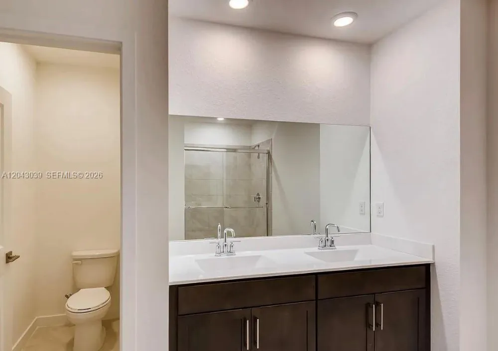 421 NE 6th Ct Florida City, FL 33034