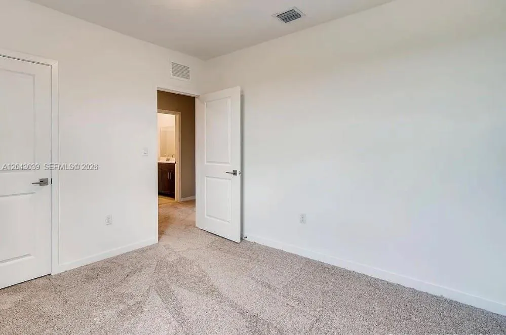 421 NE 6th Ct Florida City, FL 33034
