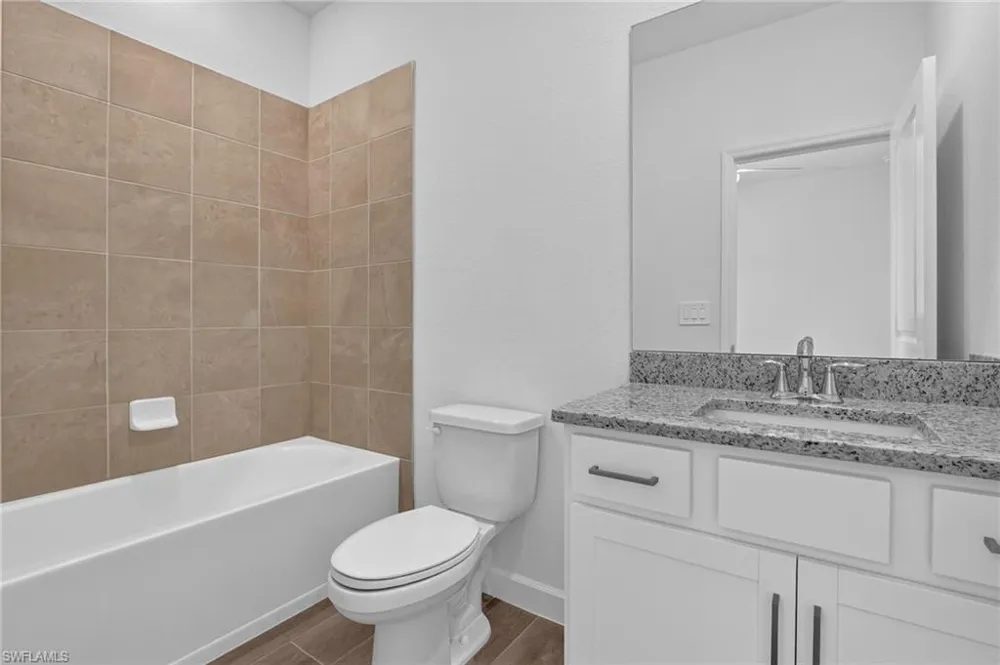 3225 Weston Manor Drive Alva, FL 33920