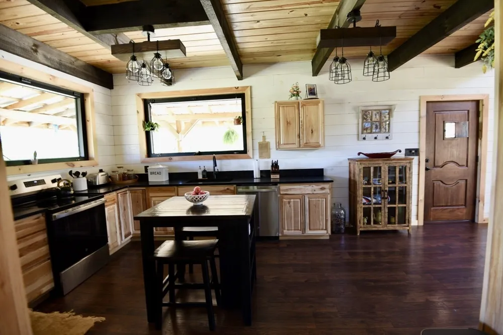 283 Markum Ln Spencer, TN 38585