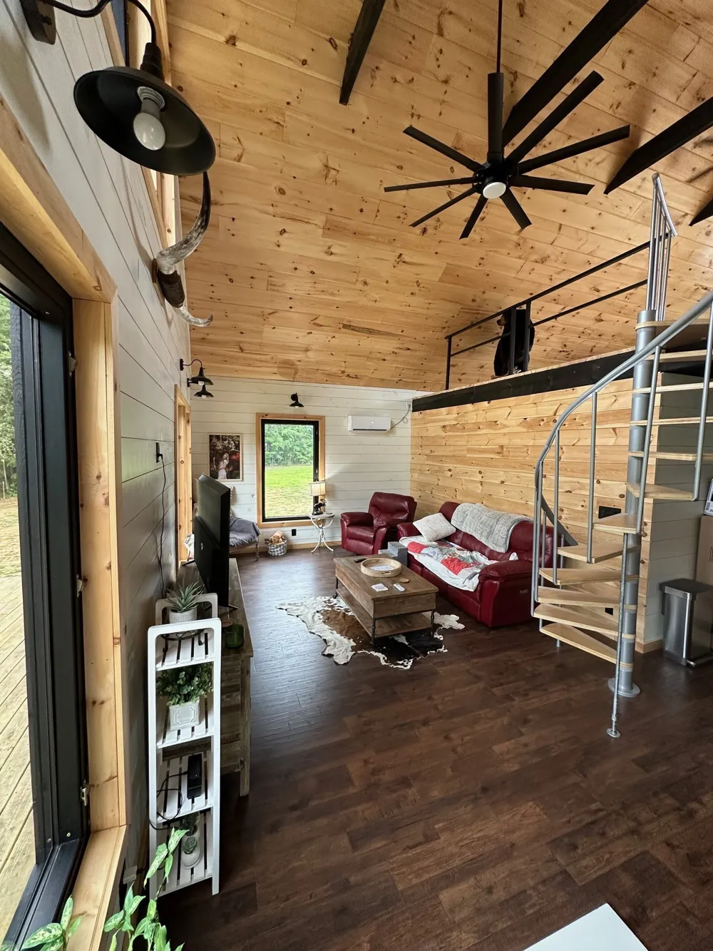 283 Markum Ln Spencer, TN 38585