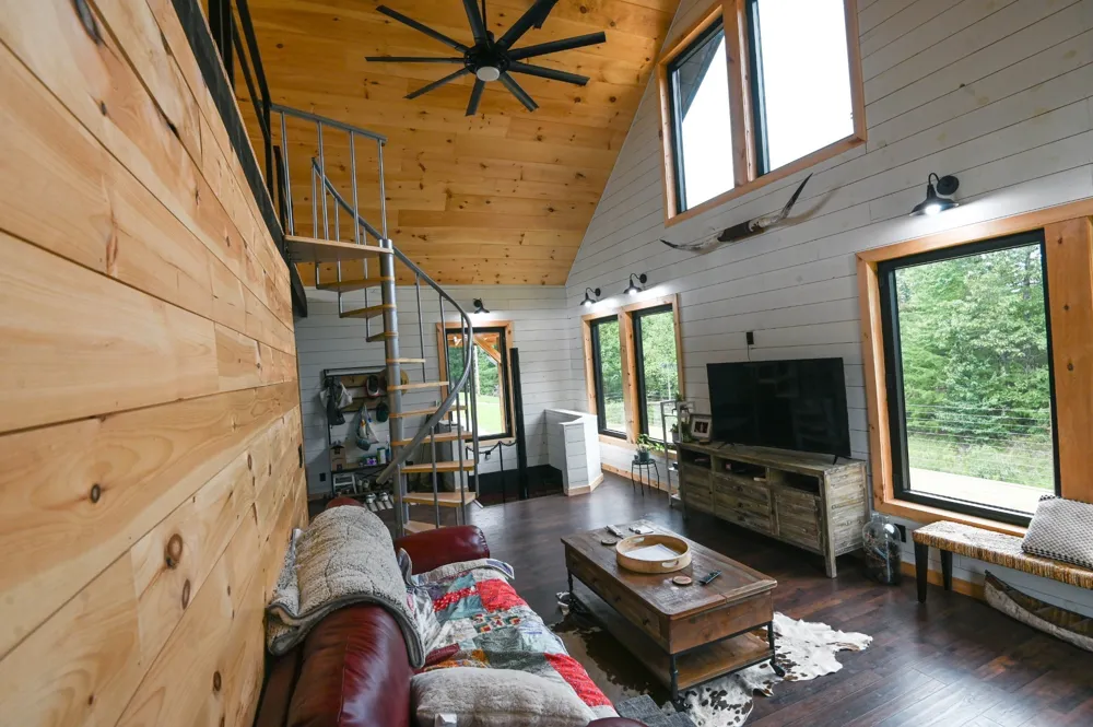 283 Markum Ln Spencer, TN 38585