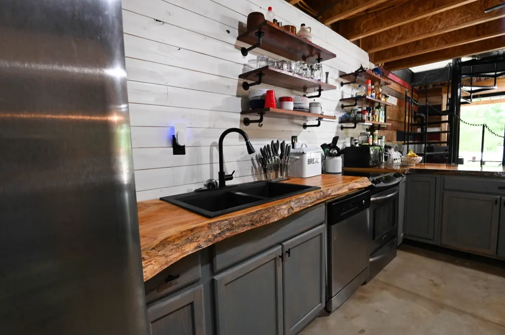 283 Markum Ln Spencer, TN 38585