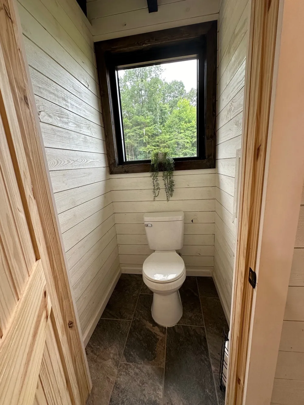 283 Markum Ln Spencer, TN 38585