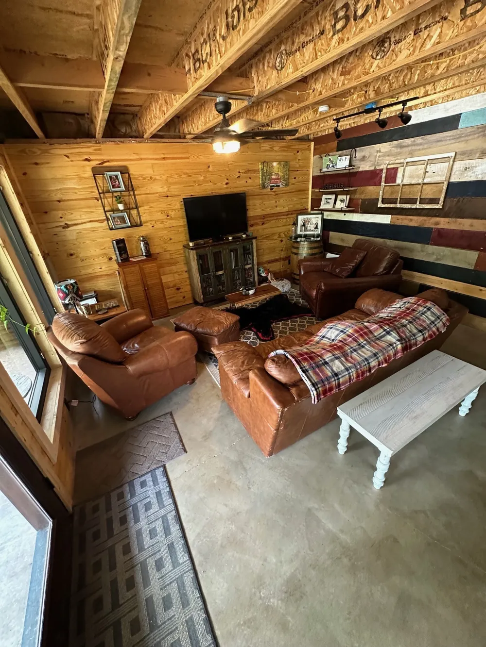 283 Markum Ln Spencer, TN 38585