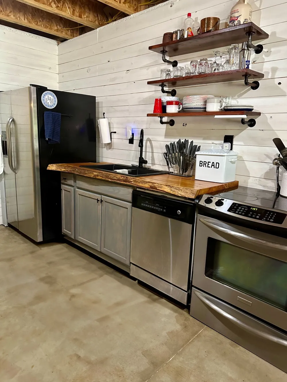 283 Markum Ln Spencer, TN 38585