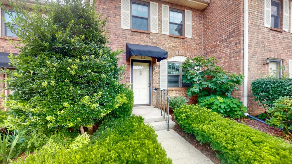 102 Thistle Ln Hermitage, TN 37076