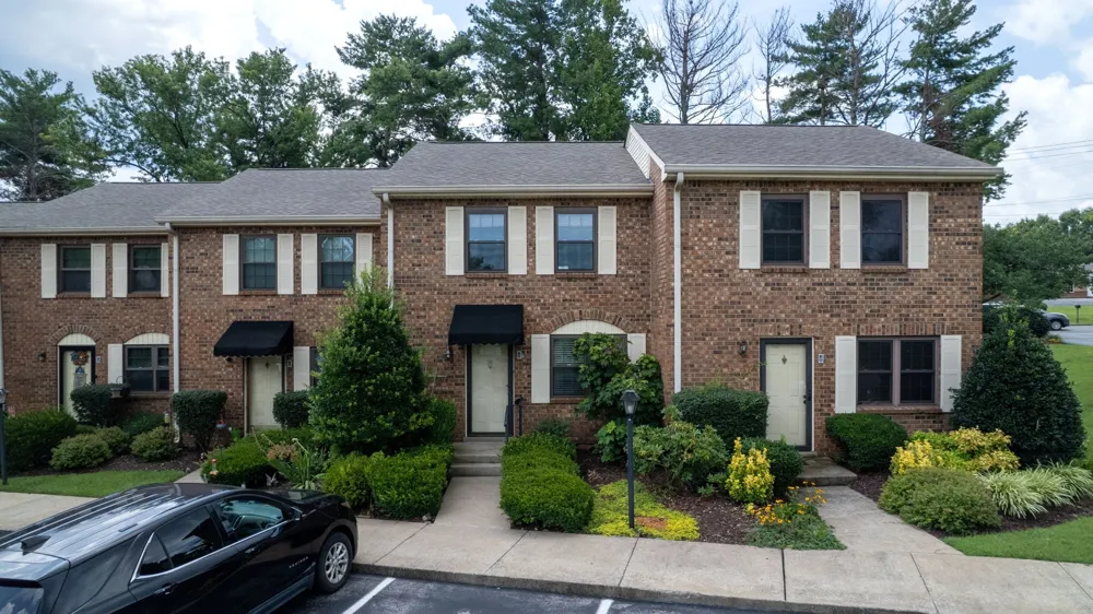 102 Thistle Ln Hermitage, TN 37076