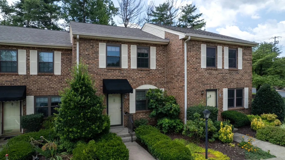 102 Thistle Ln Hermitage, TN 37076