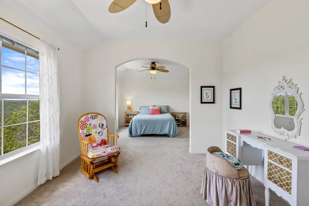 12217 Lake Stone Drive Austin, TX 78738