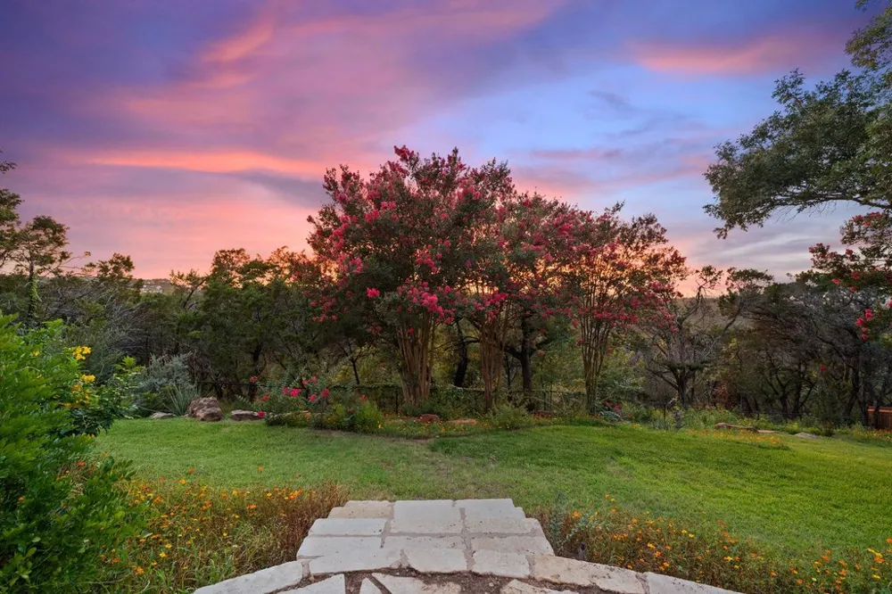 12217 Lake Stone Drive Austin, TX 78738