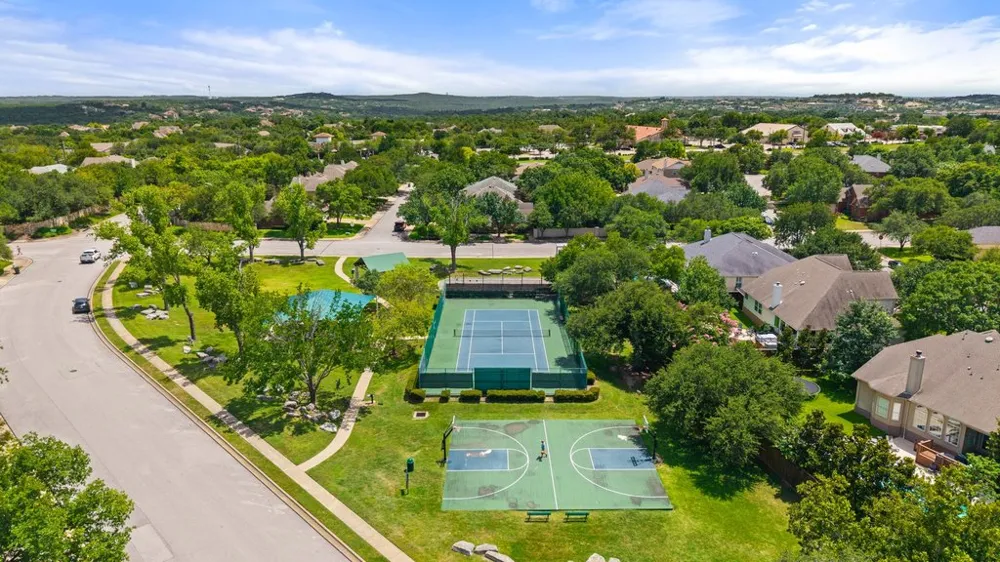 12217 Lake Stone Drive Austin, TX 78738