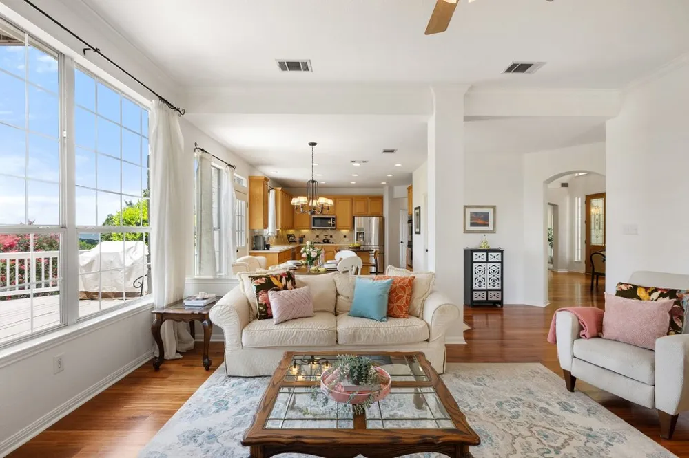 12217 Lake Stone Drive Austin, TX 78738