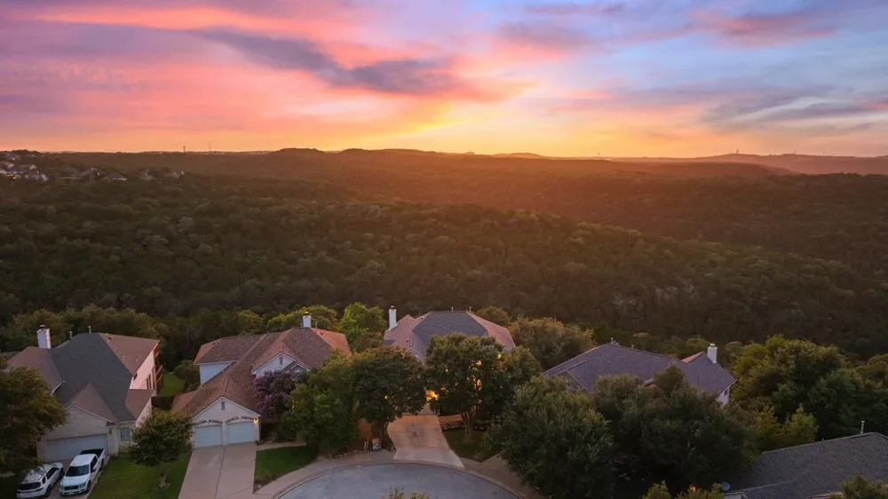 12217 Lake Stone Drive Austin, TX 78738