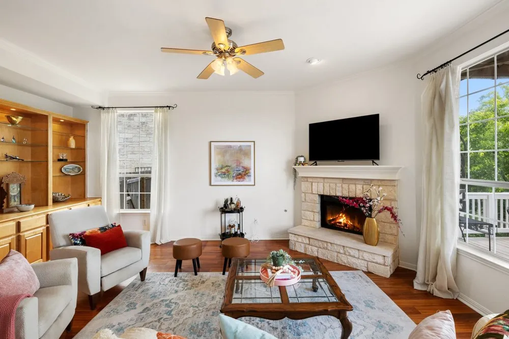 12217 Lake Stone Drive Austin, TX 78738