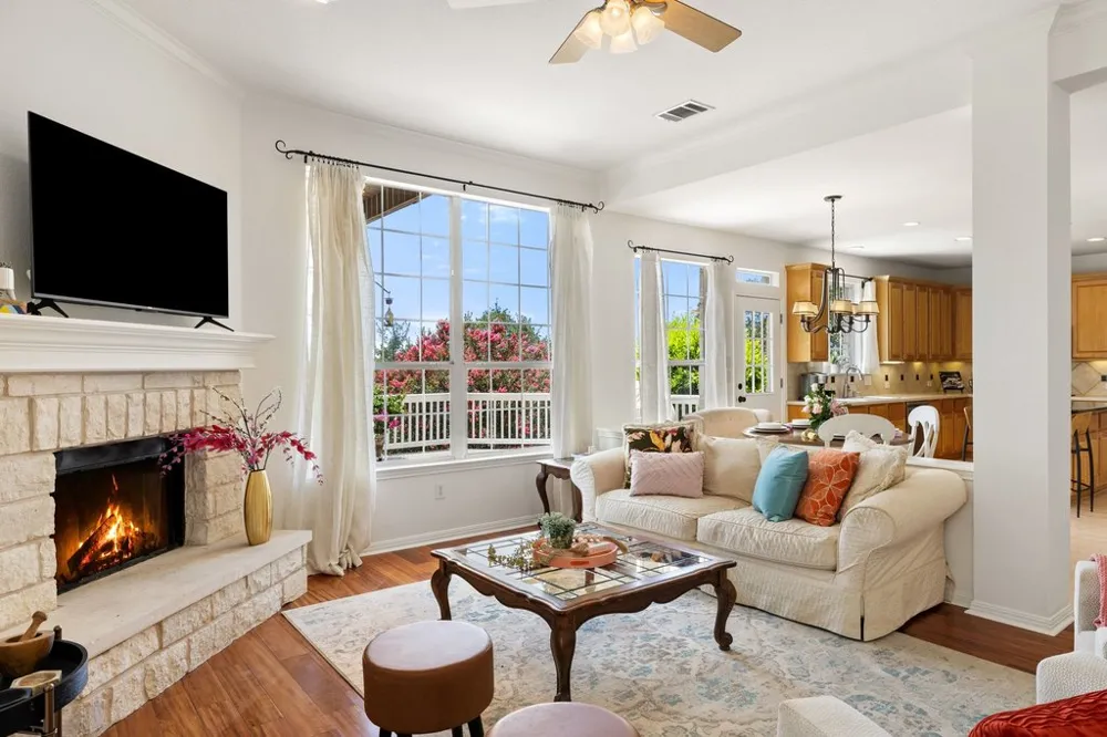 12217 Lake Stone Drive Austin, TX 78738