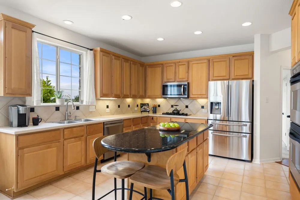 12217 Lake Stone Drive Austin, TX 78738