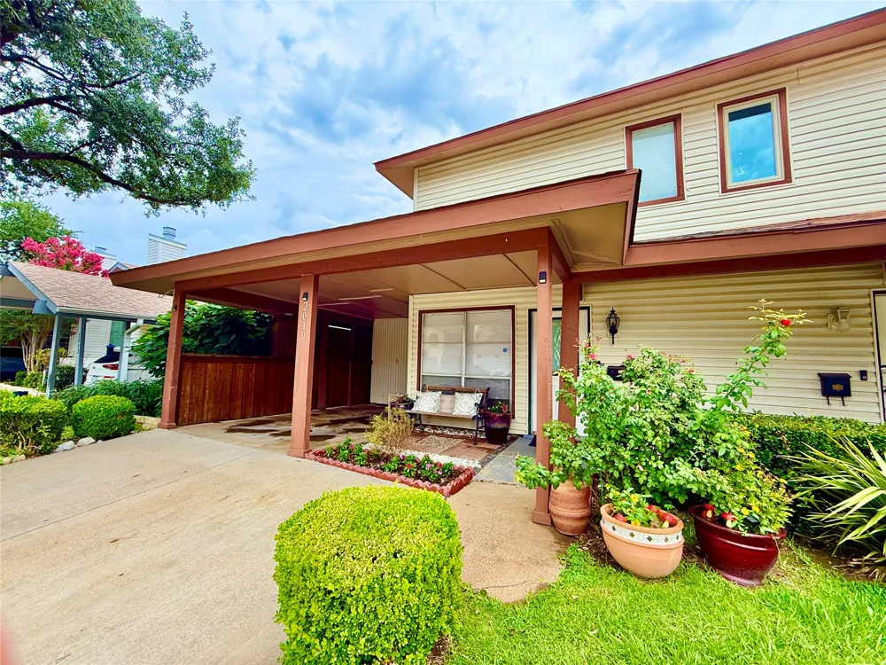2010 Via Sonoma Carrollton, TX 75006