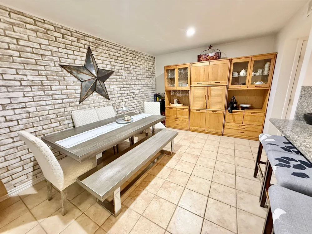 2010 Via Sonoma Carrollton, TX 75006