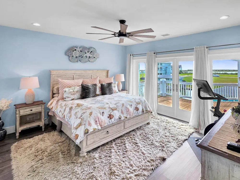 2005 Laguna Harbor Cove Boulevard Port Bolivar, TX 77650