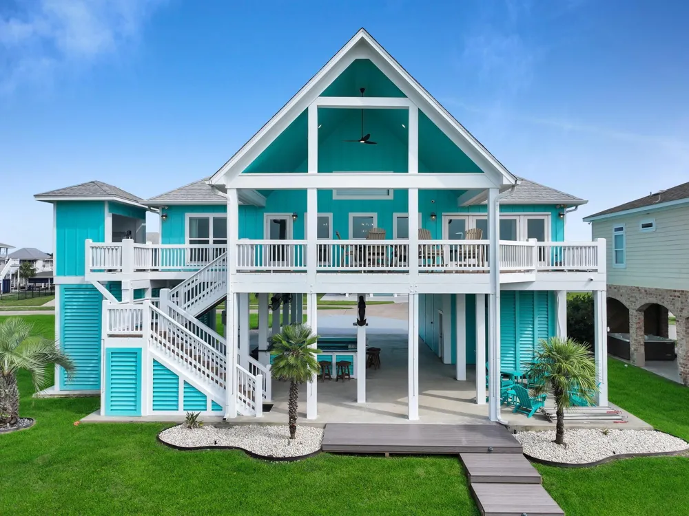 2005 Laguna Harbor Cove Boulevard Port Bolivar, TX 77650