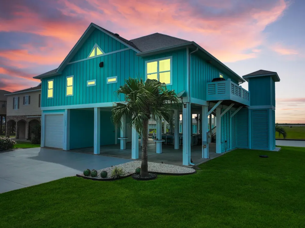 2005 Laguna Harbor Cove Boulevard Port Bolivar, TX 77650