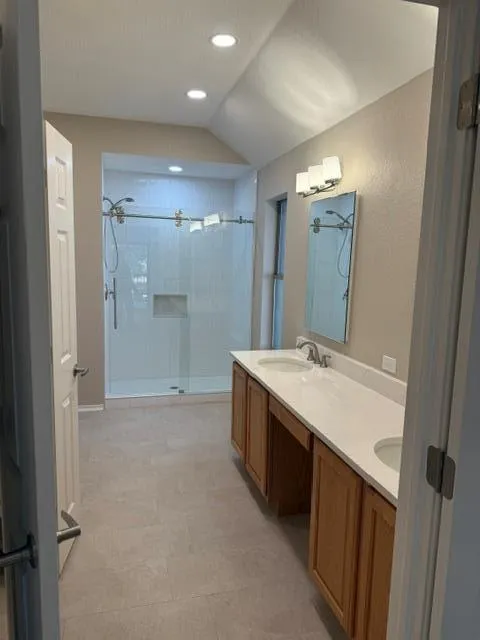 130 W Creekview Drive Fredericksburg, TX 78624