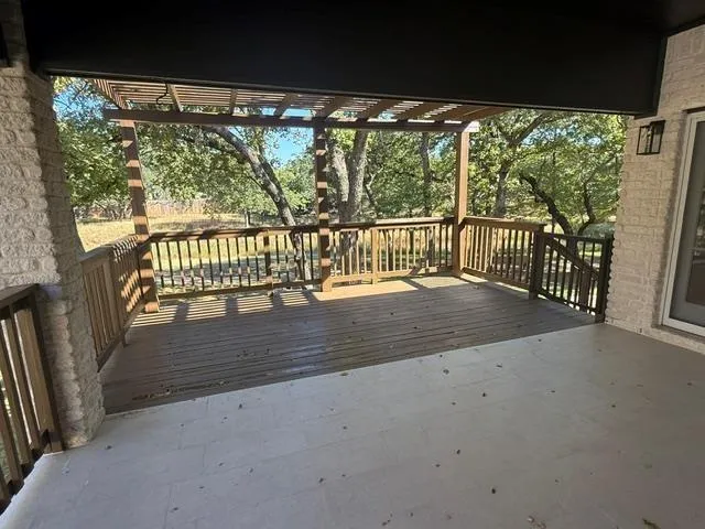 130 W Creekview Drive Fredericksburg, TX 78624