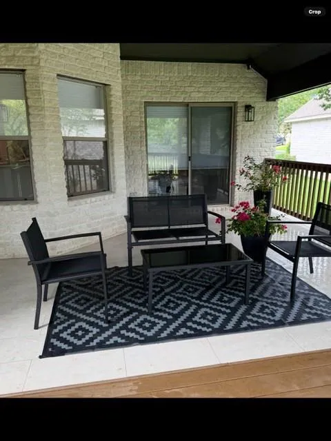 130 W Creekview Drive Fredericksburg, TX 78624