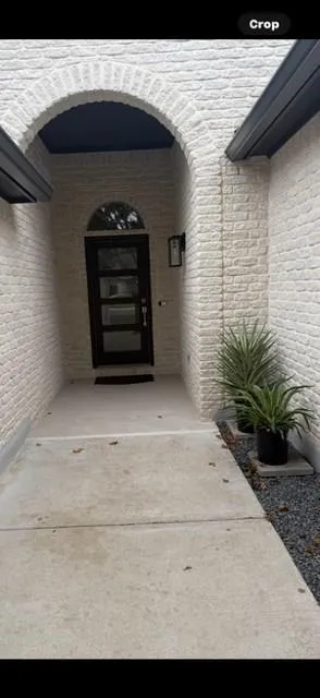 130 W Creekview Drive Fredericksburg, TX 78624