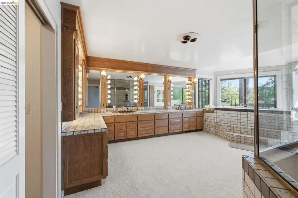 20144 Lower Skyridge Groveland, CA 95321