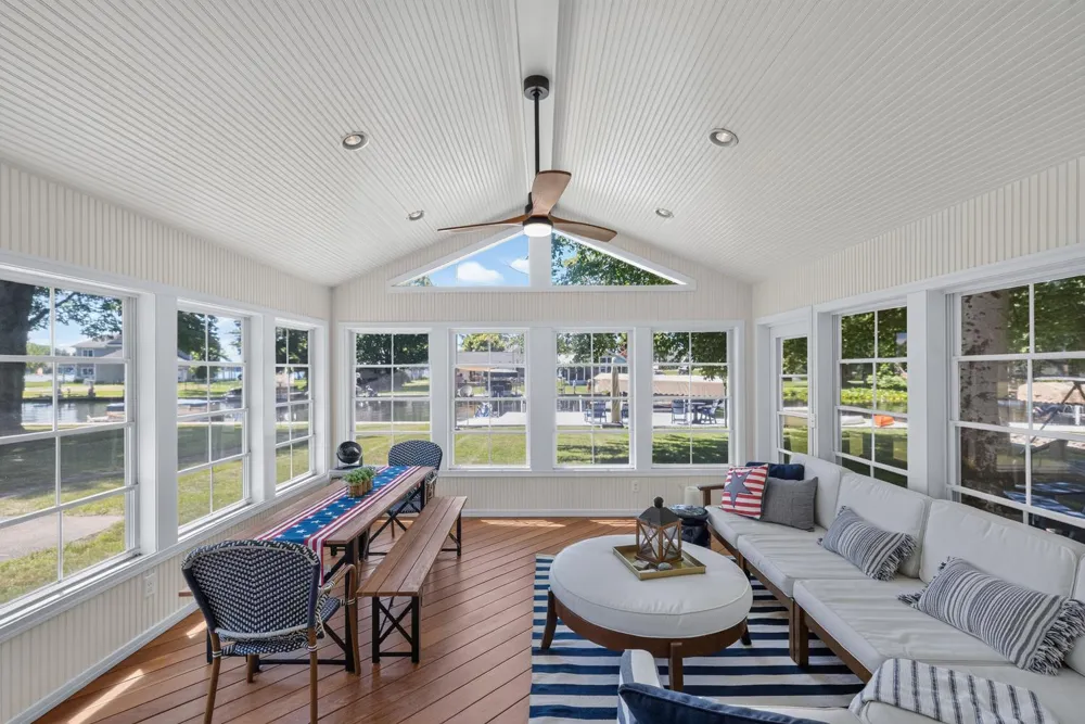 61626 Lagoon Drive Cassopolis, MI 49031