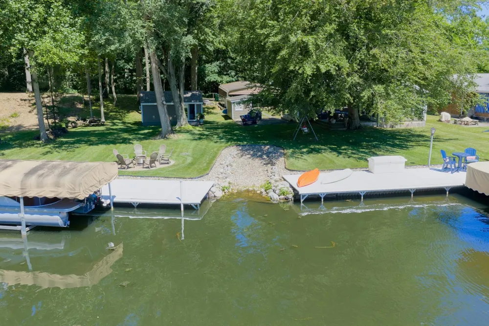 61626 Lagoon Drive Cassopolis, MI 49031