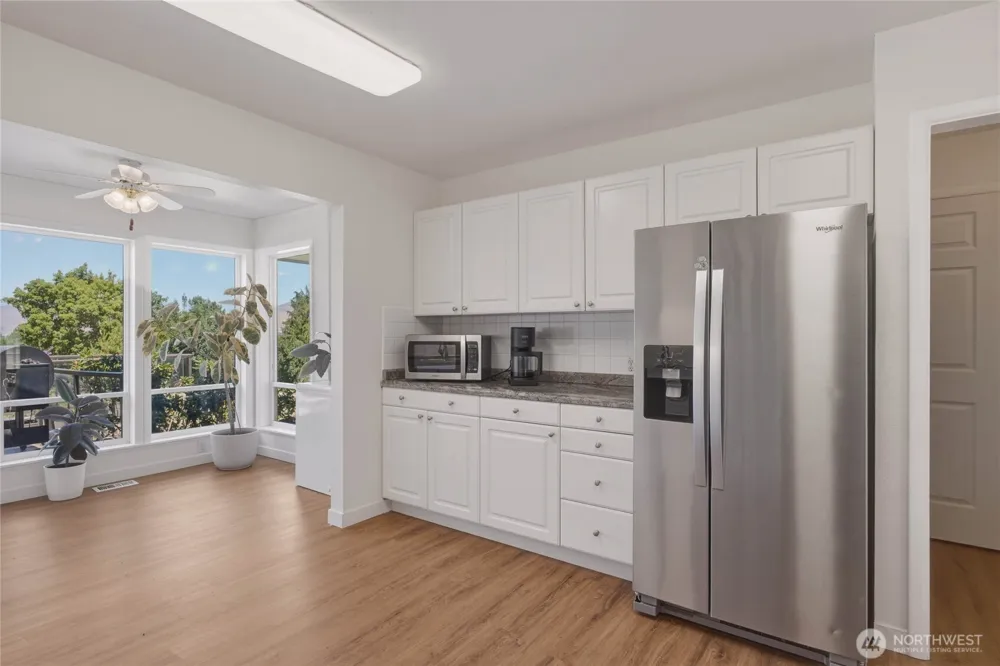 1310 Red Apple Road Wenatchee, WA 98801