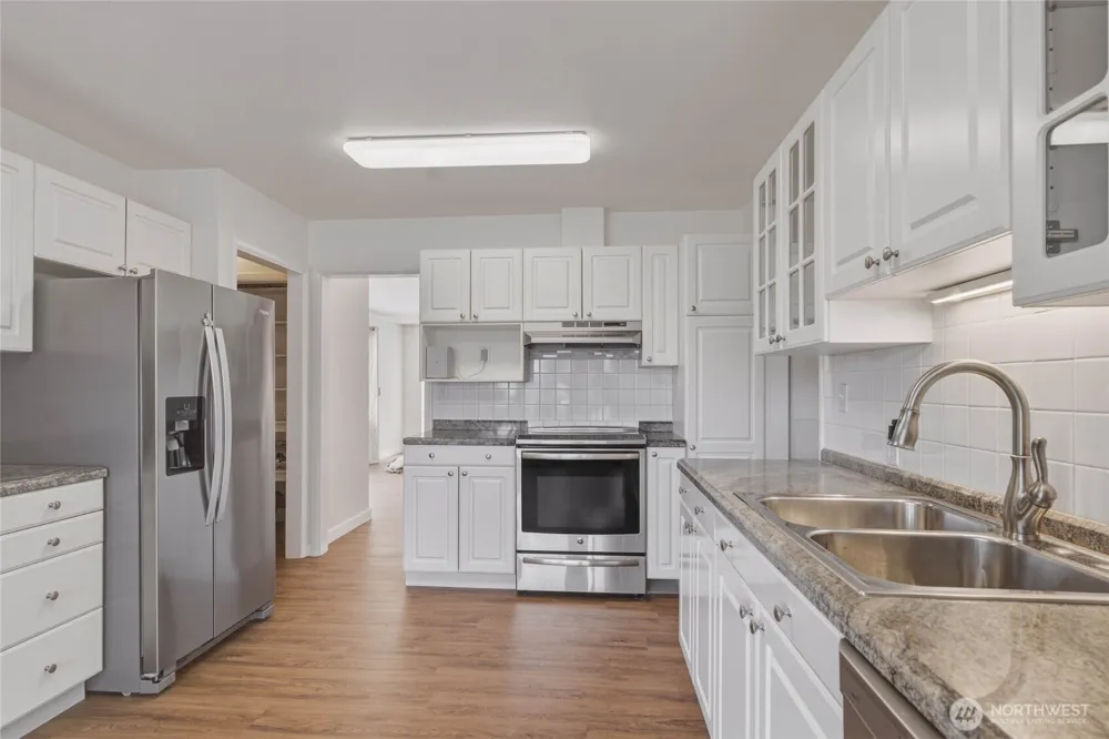 1310 Red Apple Road Wenatchee, WA 98801