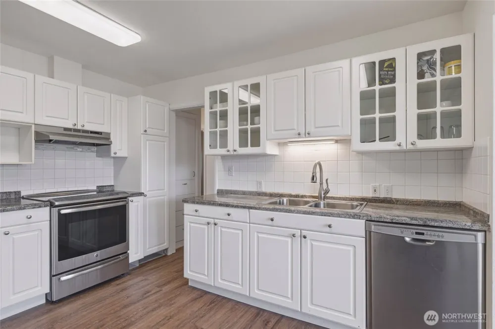 1310 Red Apple Road Wenatchee, WA 98801