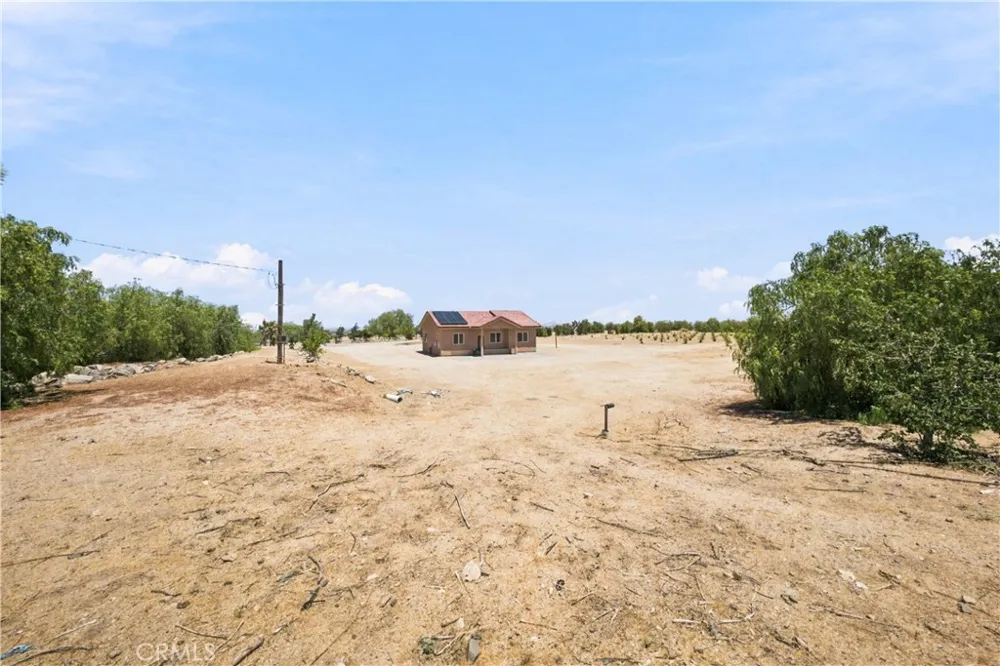 9421 Fort Tejon Littlerock, CA 93550