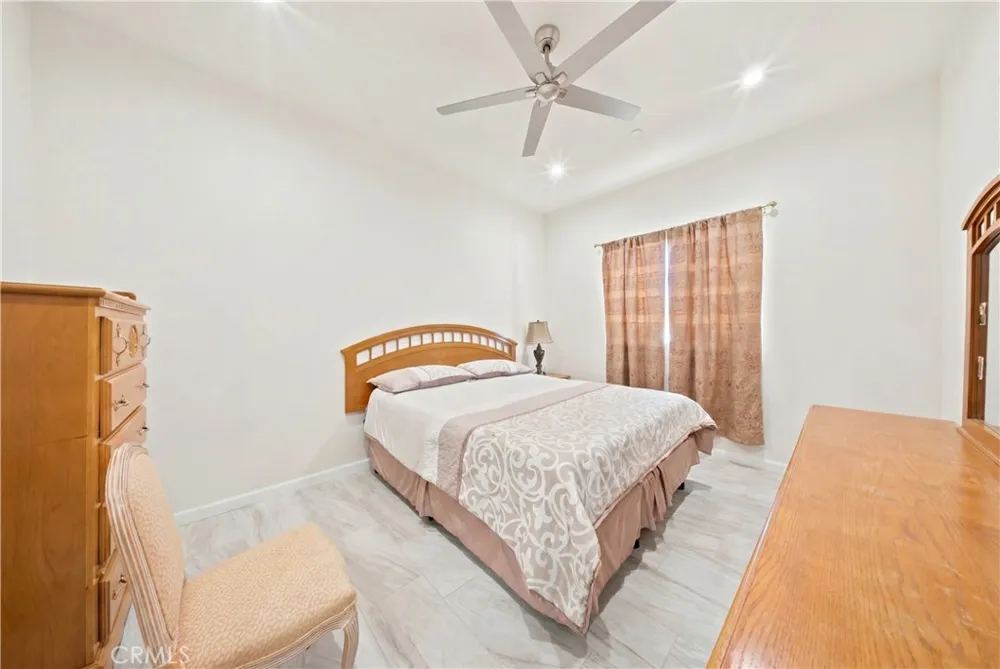 9421 Fort Tejon Littlerock, CA 93550