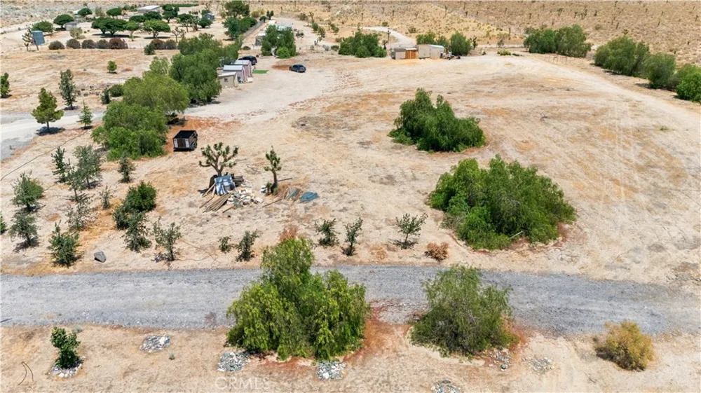 9421 Fort Tejon Littlerock, CA 93550