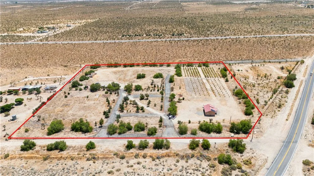 9421 Fort Tejon Littlerock, CA 93550