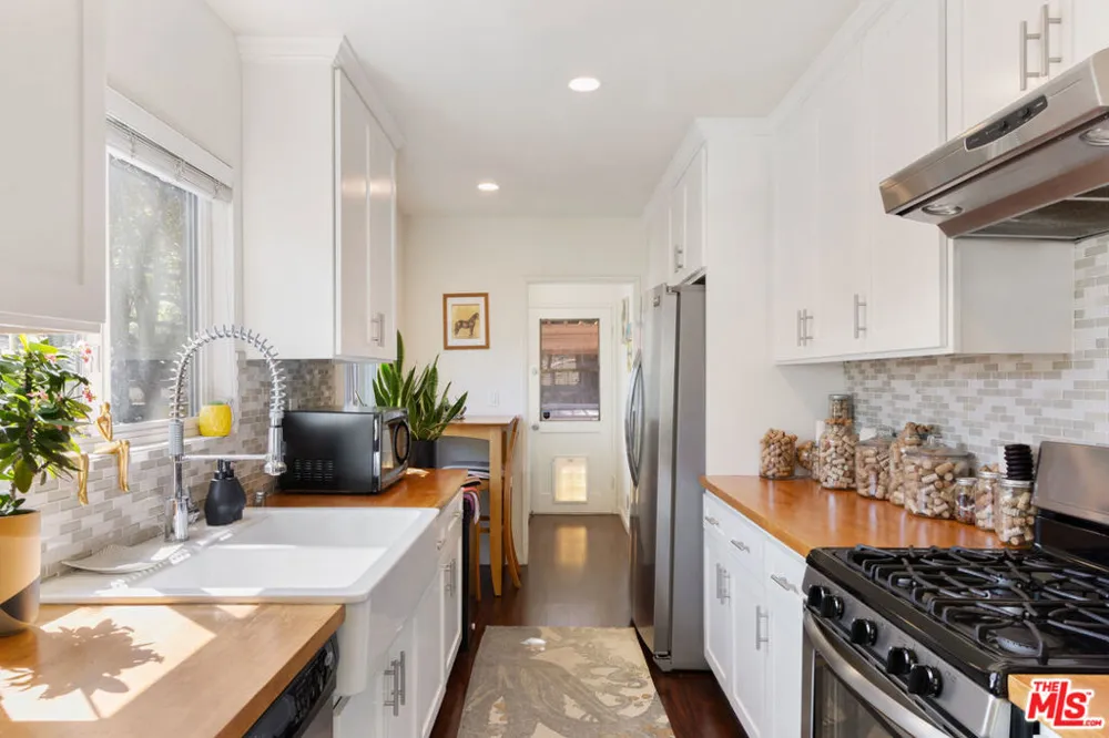 3631 Division Street Los Angeles, CA 90065