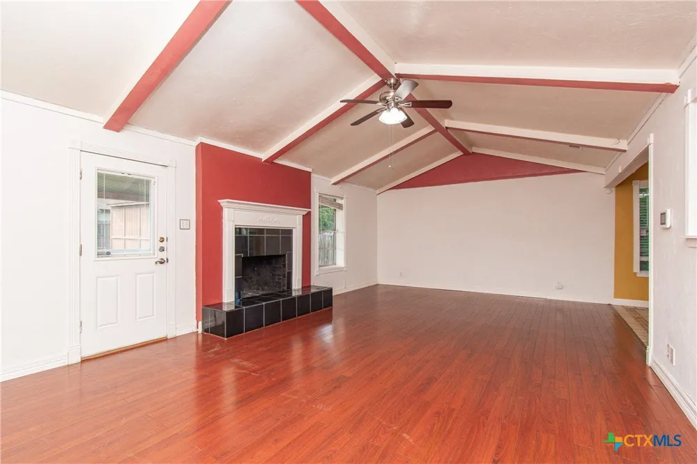 2001 Eisenhower Drive Killeen, TX 76543