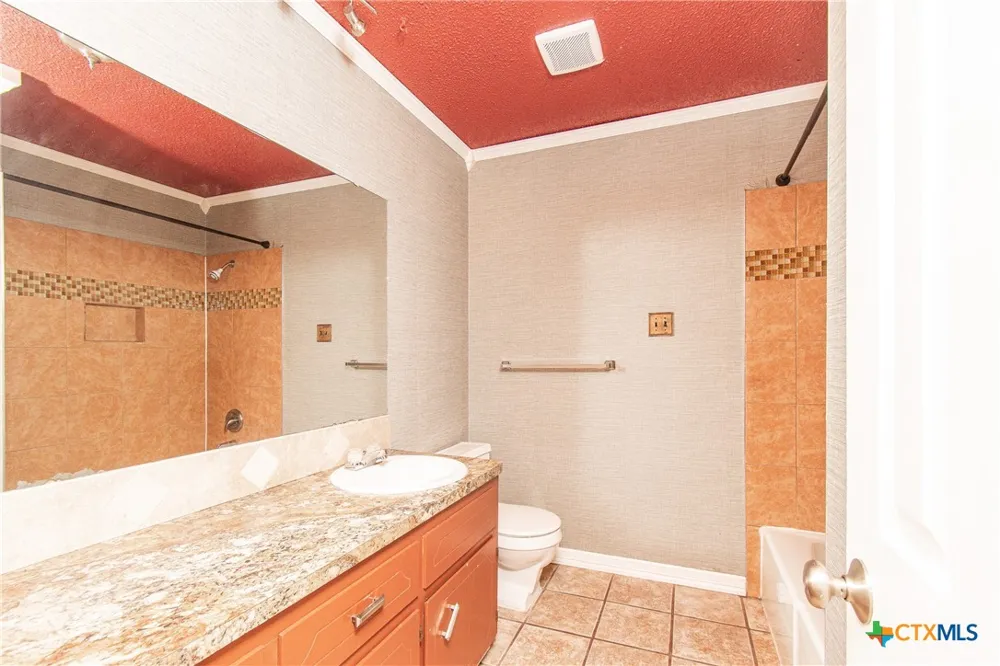 2001 Eisenhower Drive Killeen, TX 76543
