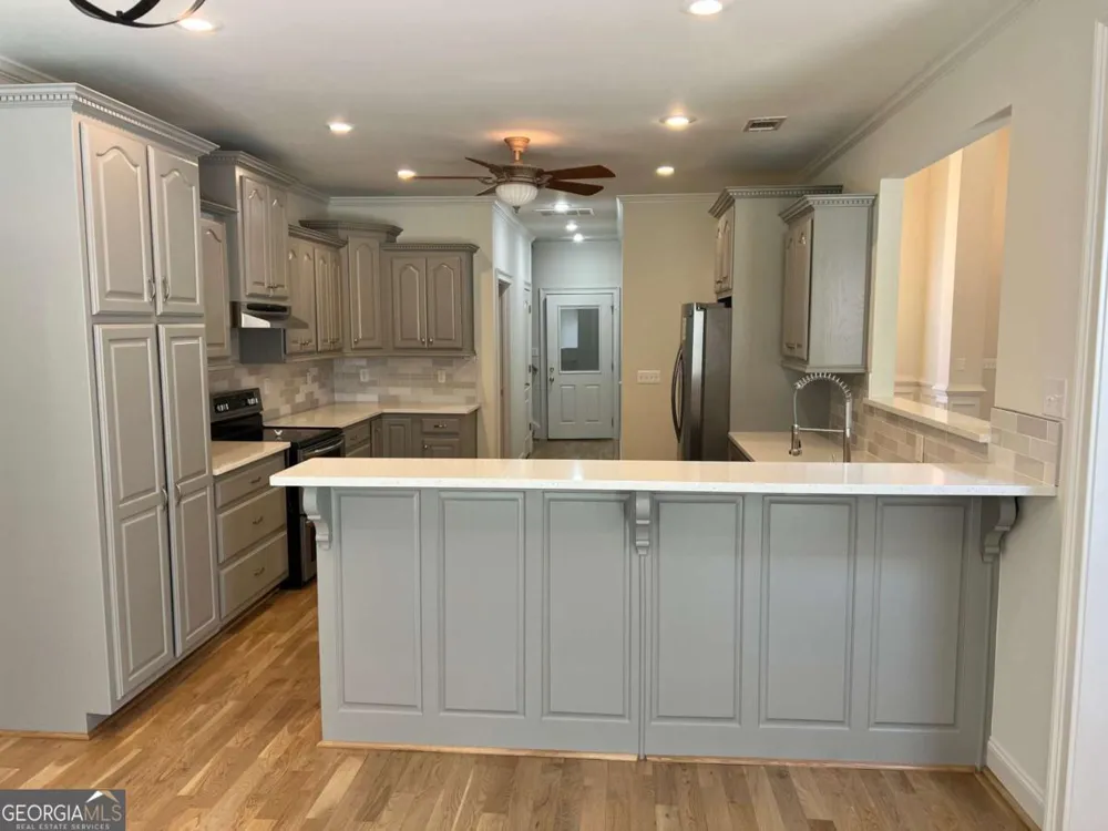 194 Sweetwater RDG Hoschton, GA 30548