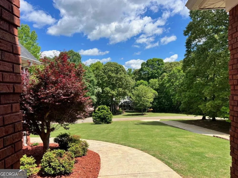 194 Sweetwater RDG Hoschton, GA 30548