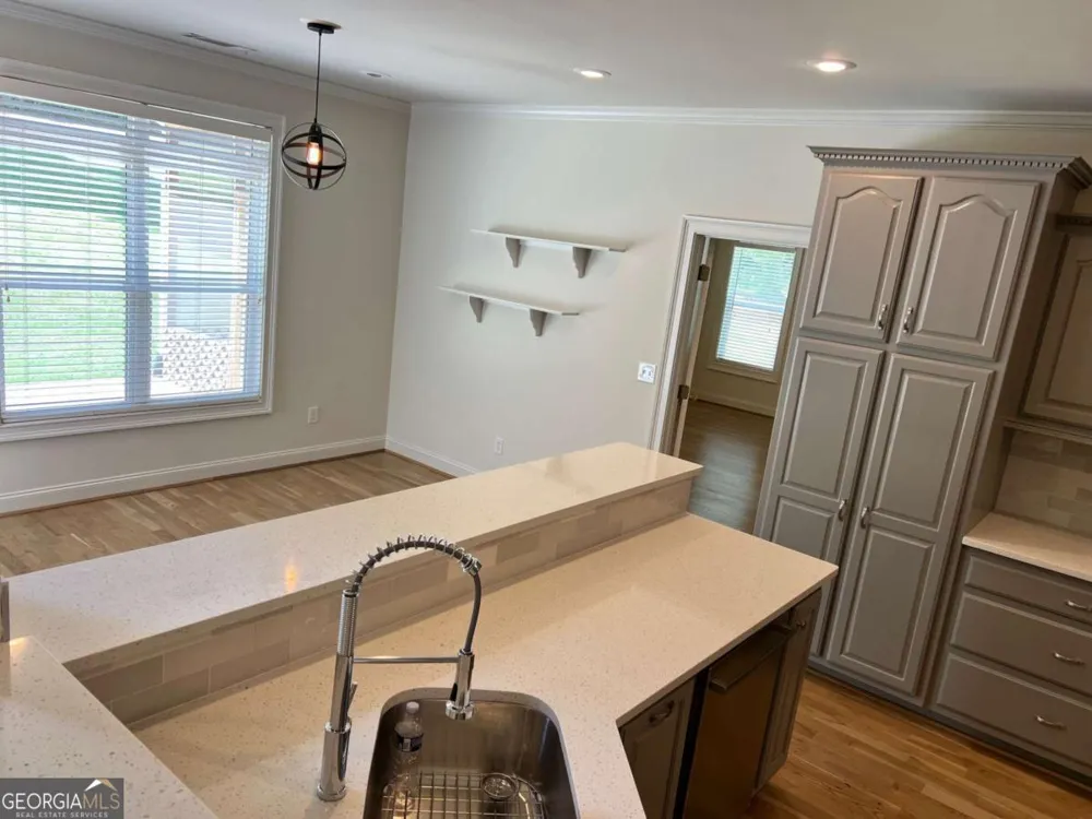 194 Sweetwater RDG Hoschton, GA 30548