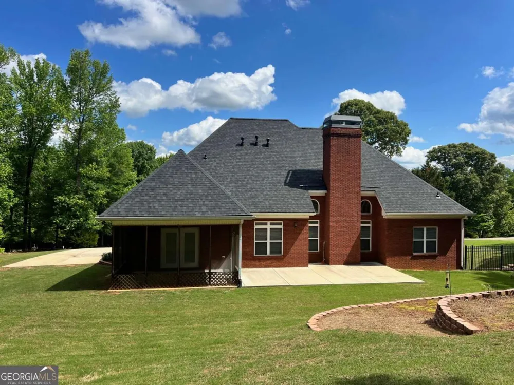 194 Sweetwater RDG Hoschton, GA 30548