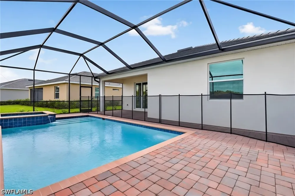 Weston Manor Drive Alva, FL 33920